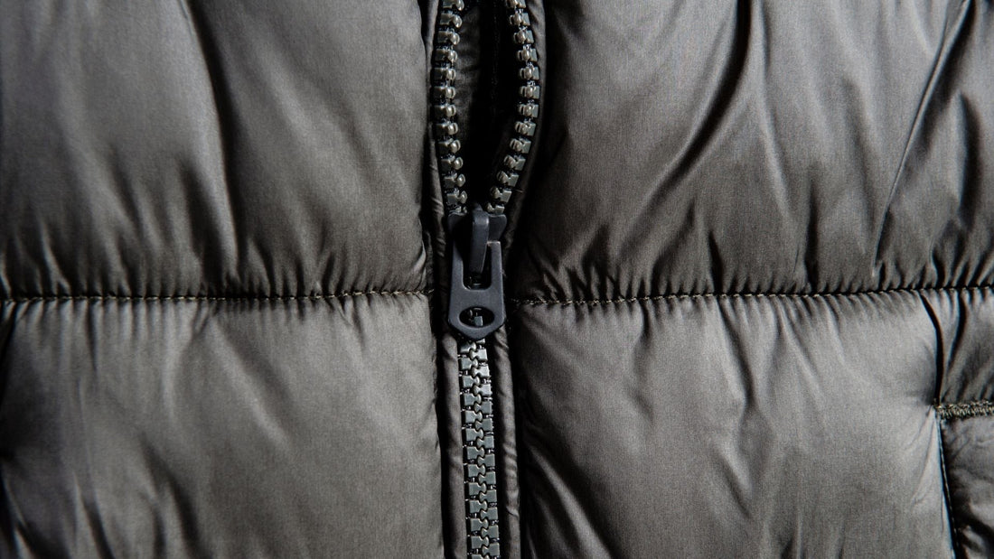 Daunenjacke waschen und trocknen: Die besten Tipps für eine optimale Pflege