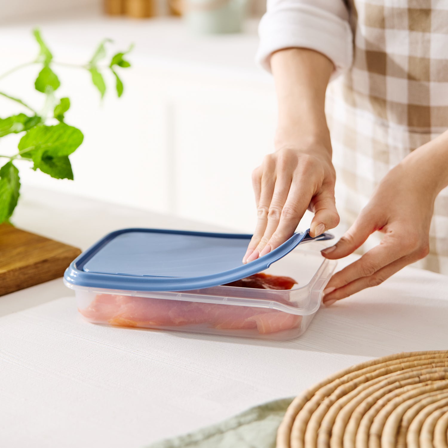 Kühlschrankdose eckig/flach 1 l RONDO